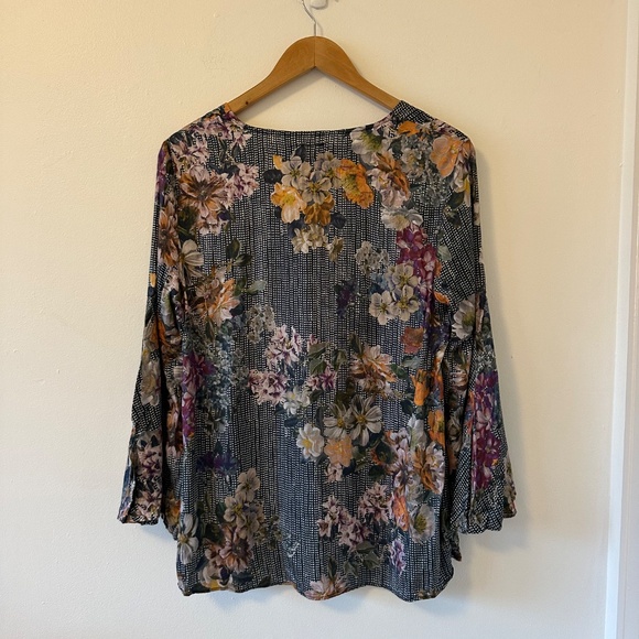 Johnny Was Workshop Lace Up Bell Sleeve Floral Tunic | Size Small - Picture 5 of 9